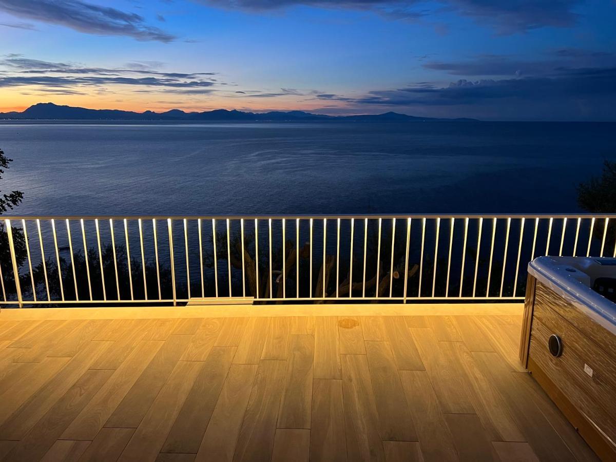 Seajewelsdeluxurysuite Amalfi Exterior photo