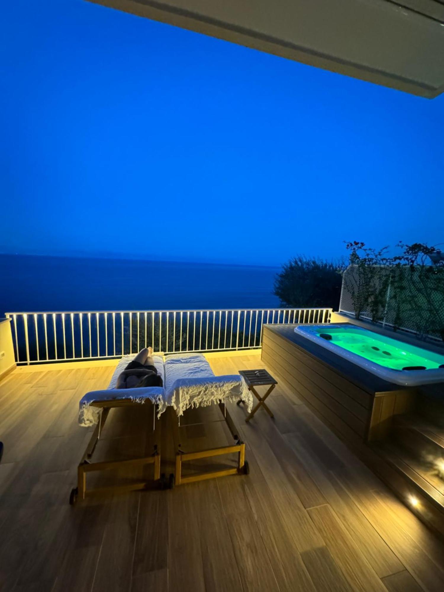 Seajewelsdeluxurysuite Amalfi Exterior photo